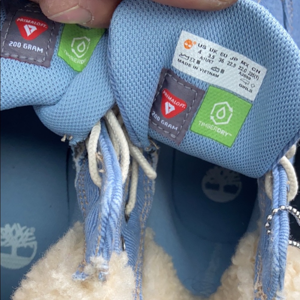 Timberland girls boots size 4